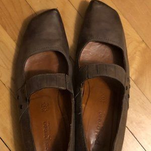 Taupe/Gray Austrian shoes
